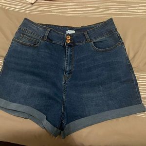 Forever 21 denim shorts size 16